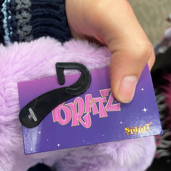 Fuzzy Purple Bratz Doll Bucket Hat 
